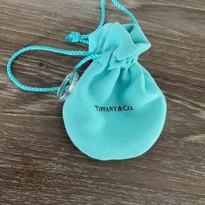 Tiffany Fifth Ave New York ring